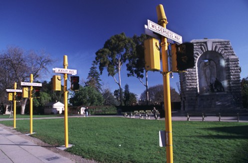 Look Don't Look Malone 1995 Adelaide